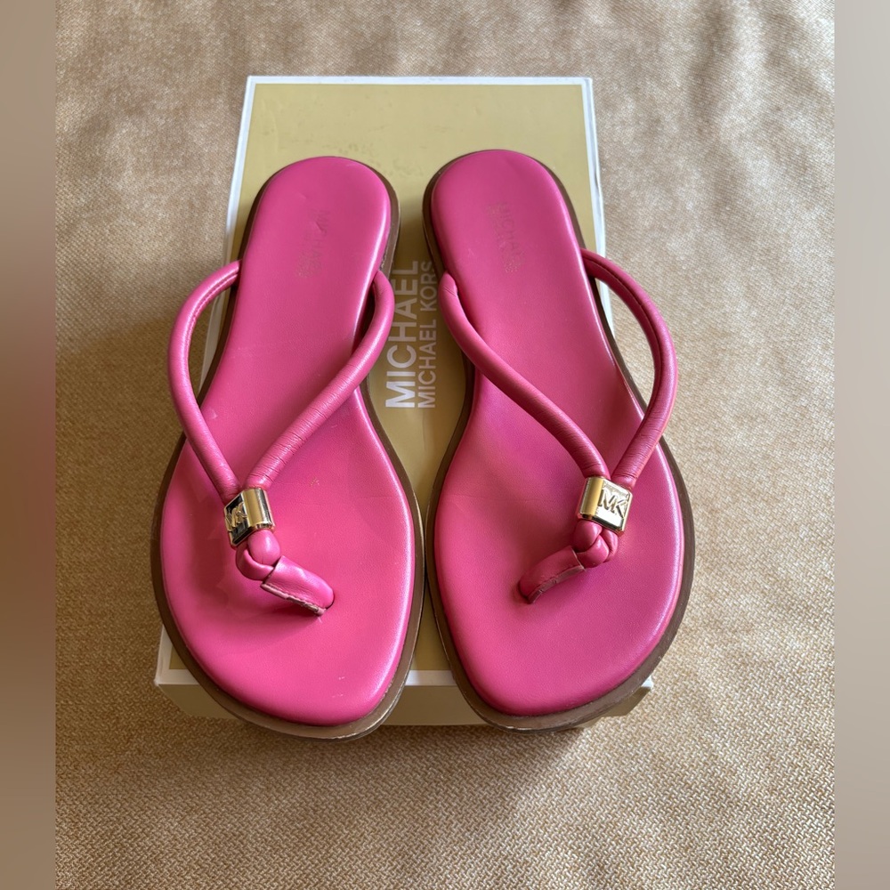 MICHAEL MICHAEL KORS Women's Annie Thong Sandals In French Pink Size 6